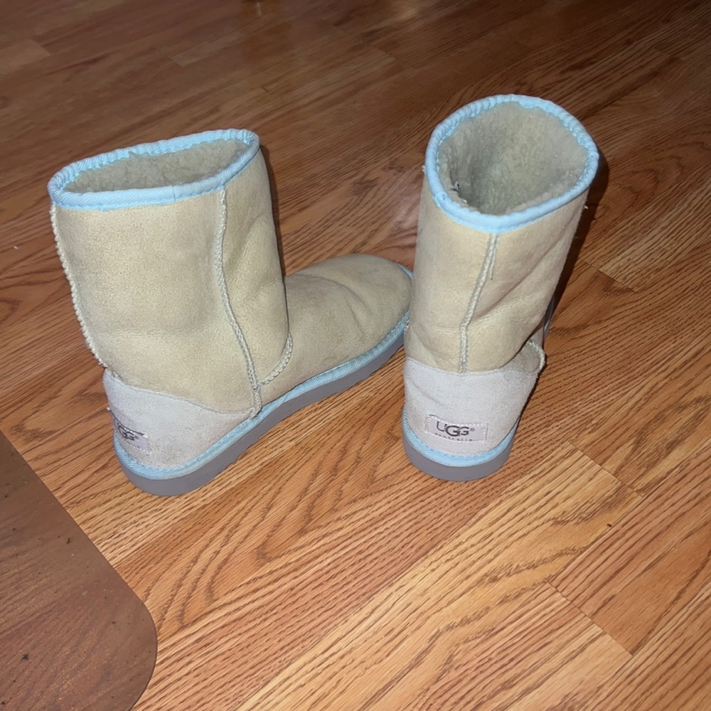 UGG boots, size W7, color is tan with light blue lining, PERFECT CONDITION